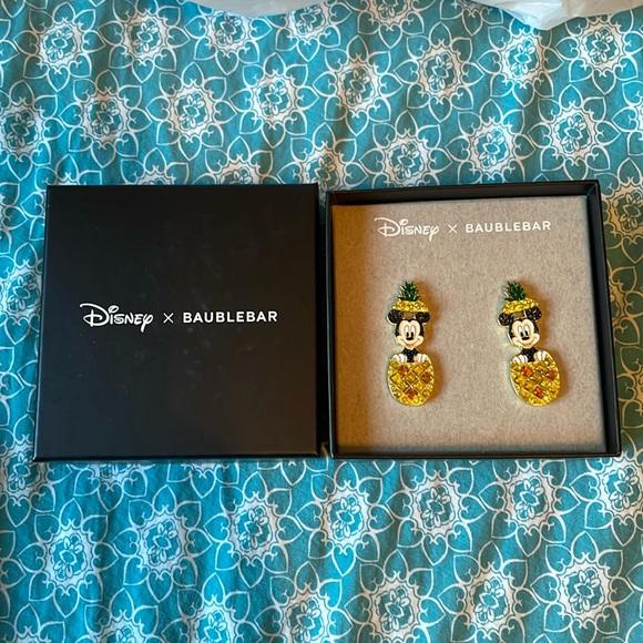 Disney BaubleBar Mickey Mouse Pineapple Earrings - Picture 2 of 8